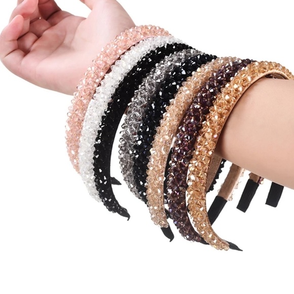 Zara Accessories - Rhinestone headband
